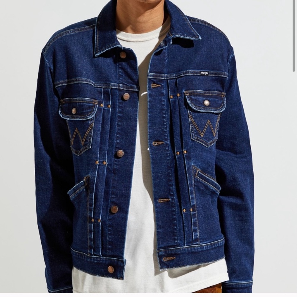 Wrangler Heritage pleated denim trucker jacket